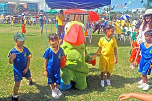 Jeux des Iles Krouink meets Hampton School Pupils